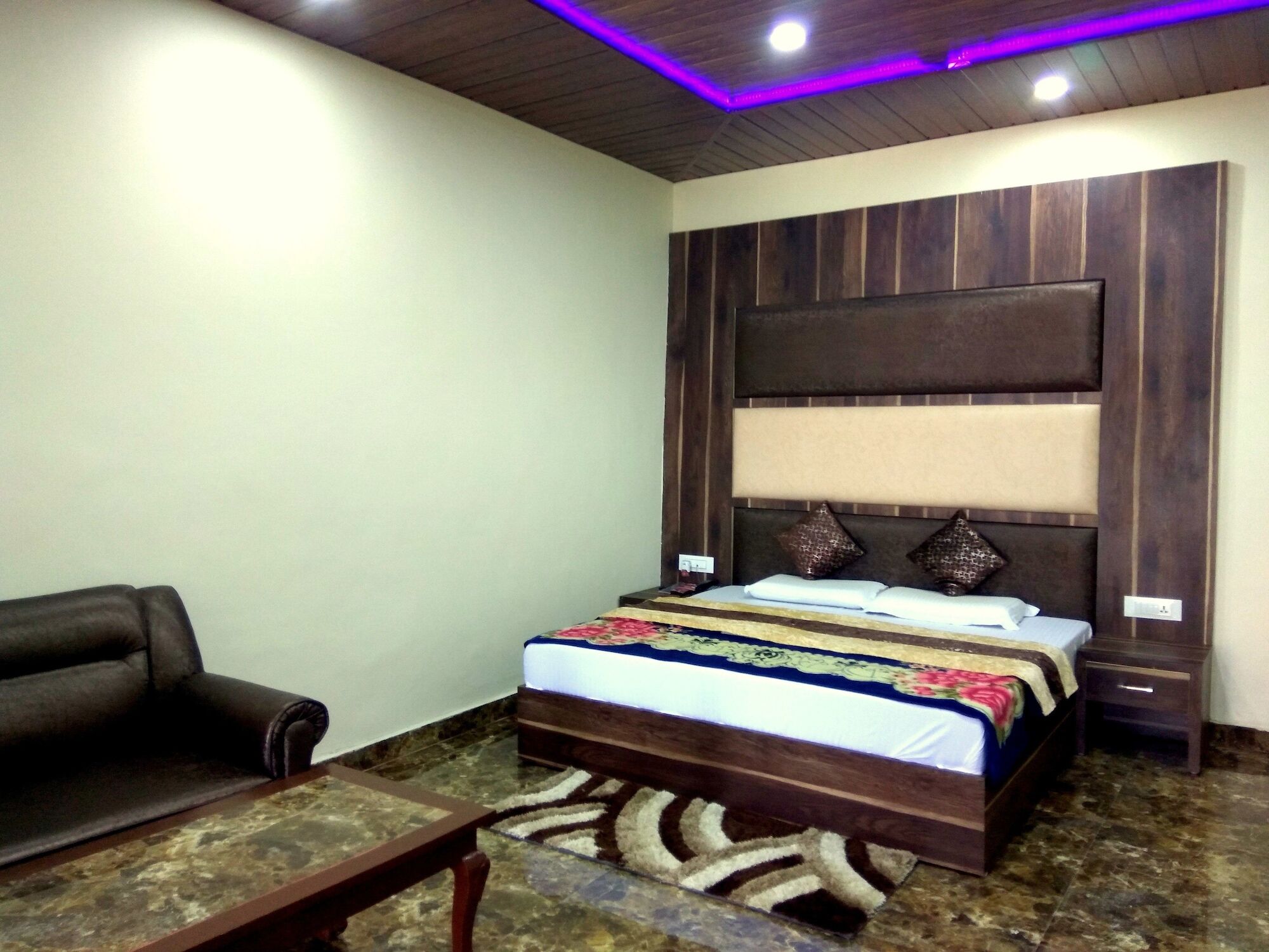 Hotel Himdhara, Dalhousie Kültér fotó